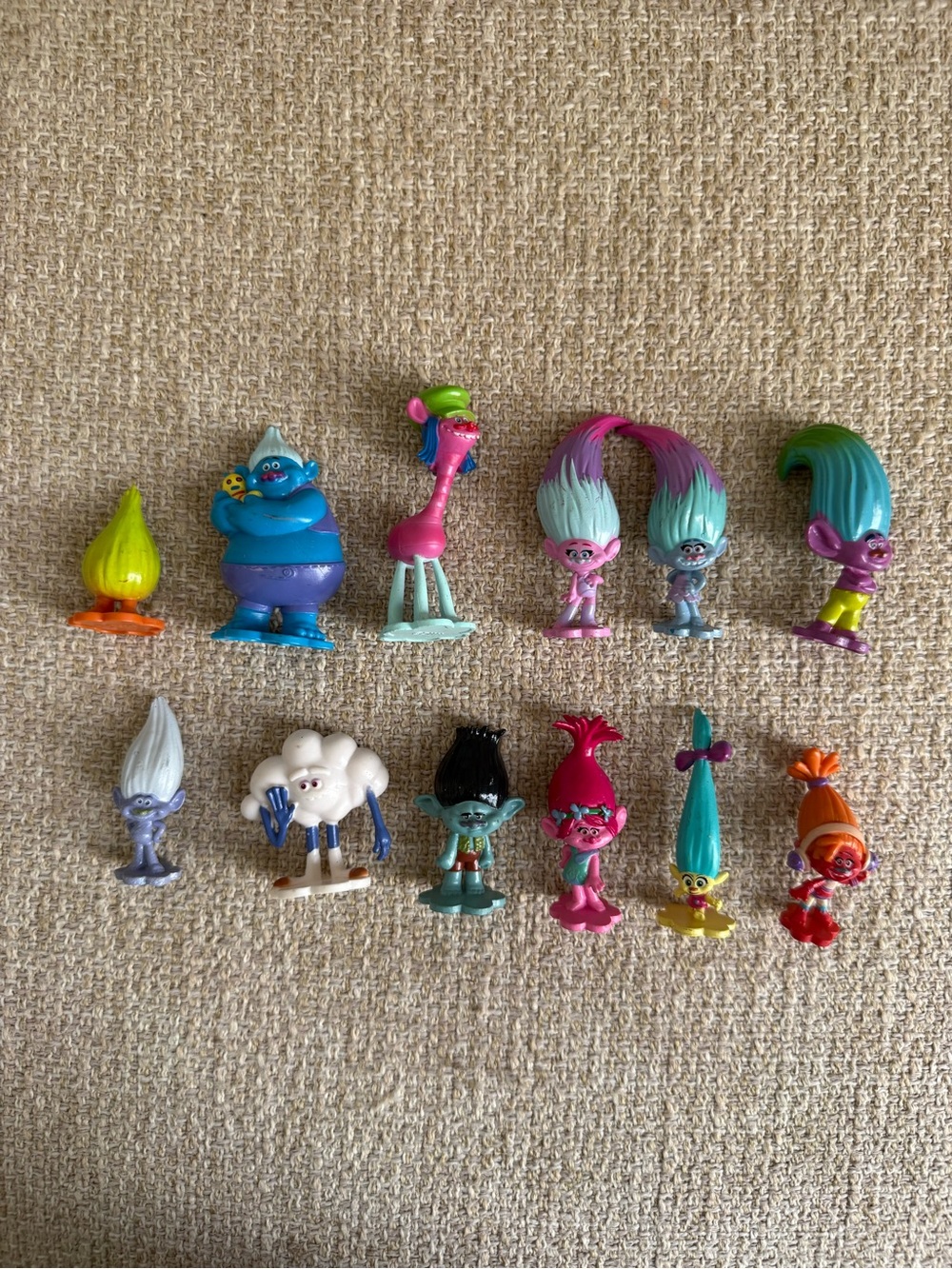 Trolls Dreamworks movie franchise lot of 12 Trolls mini figures cake toppers